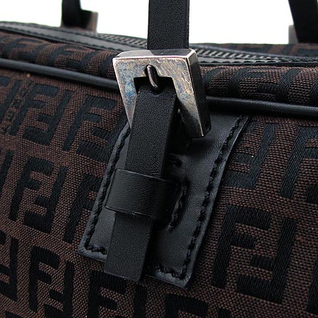 Fendi(���) 8BL006 FF �ΰ� ��ī ��Ʈ�� �̹���4 - ���̺��� �߰���ǰ