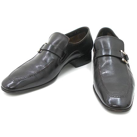 Ferragamo(󰡸) Ż ġ   