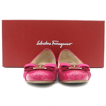 Ferragamo(��󰡸�) VARINA ���̴�Ʈ �ٶ� ���� �̹���2 - ���̺��� �߰���ǰ