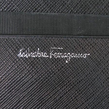 Ferragamo(��󰡸�) 22 4639 ���� ��ġ�� �ΰ� ������ �̹���3 - ���̺��� �߰���ǰ