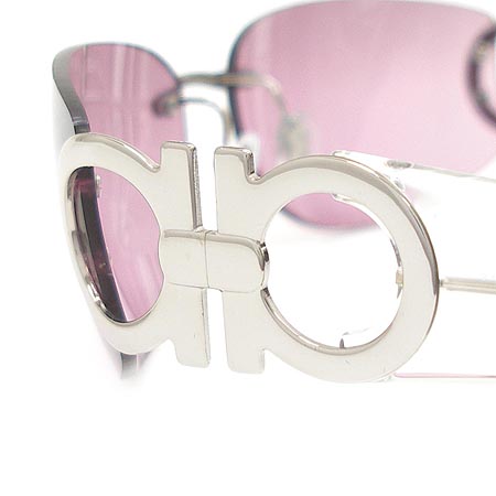 Ferragamo(��󰡸�) ���� ��ġ�� �̴ϼ� ���۶� [�б�������] �̹���4 - ���̺��� �߰���ǰ