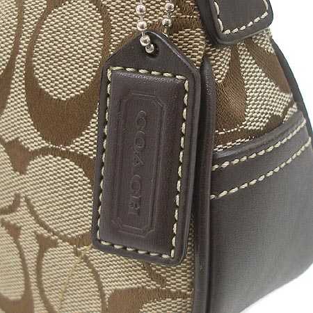 Coach(��ġ) �ñ׳��� �Ŀ�ġ ����� �̹���3 - ���̺��� �߰���ǰ