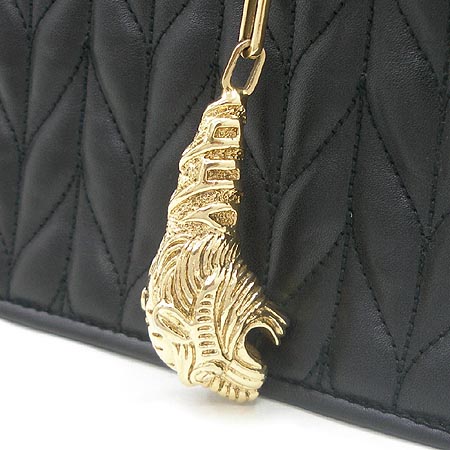 Gucci(����) 005 0806 ���� ��� ü�� Ŭ��ġ �� ü�� ũ�ν��� �̹���5 - ���̺��� �߰���ǰ