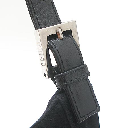 Fendi(���) ����ΰ� �ڰ��� ����� �̹���4 - ���̺��� �߰���ǰ