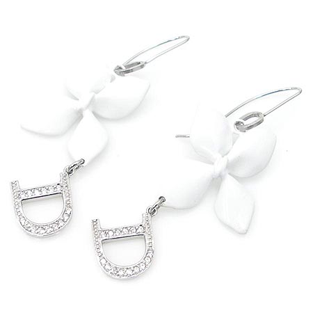 Dior(ũ����î���) D �ΰ� ť����� �Ͱ��� �̹���2 - ���̺��� �߰���ǰ