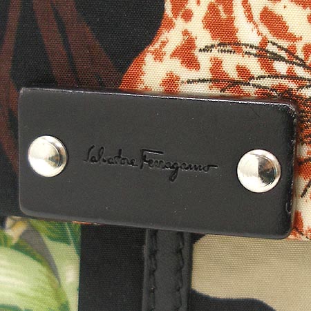 Ferragamo(��󰡸�) 22 6196 �ڰ��� ������ �̹���2 - ���̺��� �߰���ǰ