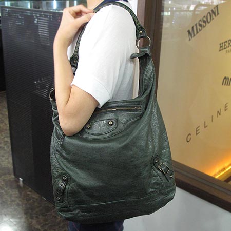 Balenciaga(�߷��þư�) 140442 CLASSIC (Ŭ����) DAY (����) ��Ʈ�� + �޴�� �ſ� �̹���5 - ���̺��� �߰���ǰ