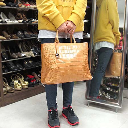 FURLA(�Ƕ�) ũ��ũ���� ���� ���� ��Ʈ�� �̹���5 - ���̺��� �߰���ǰ