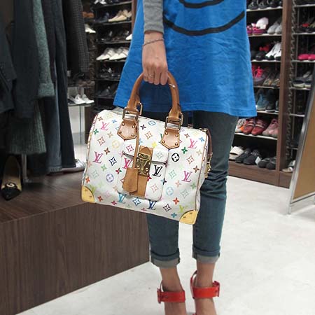 Louis Vuitton(·çÀ̺ñÅë) M92643 ¸ð³ë±×·¥ ¸ÖƼÄ÷¯ ÈÀÌÆ® ¸ÖƼ ½ºÇǵð 30 Å䯮¹é Louis Vuitton(·çÀ̺ñÅë) M92643 ¸ð³ë±×·¥ ¸ÖƼÄ÷¯ ÈÀÌÆ® ¸ÖƼ ½ºÇǵð 30 Å䯮¹é