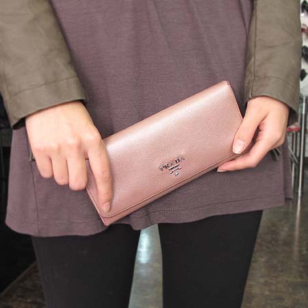 Prada(�����) 1M1132 SAFFIANO METAL ������ �̹���5 - ���̺��� �߰���ǰ