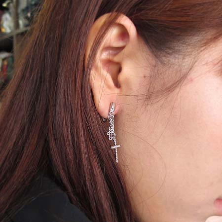 Swarovski(���ͷκ꽺Ű) ��� ũ�ν� �Ҵ�Ʈ �Ͱ��� �̹���5 - ���̺��� �߰���ǰ