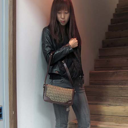Fendi(���) 8BT101 �ΰ� �ڰ��� ���� ����� �̹���5 - ���̺��� �߰���ǰ