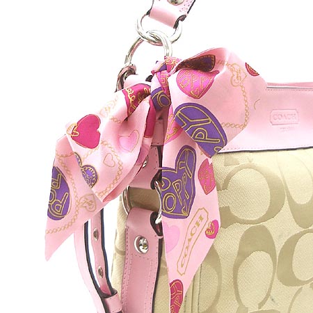 Coach(��ġ) ��Ŀ �� ��Ʈ ��ī�� 2-WAY �̹���3 - ���̺��� �߰���ǰ