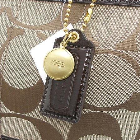 Coach(��ġ) �ñ׳�ó �ڰ��� ���� ���̴�Ʈ ��Ƽġ ����� �̹���4 - ���̺��� �߰���ǰ
