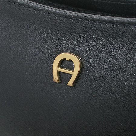 Aigner(���̱׳�) ���� ����� �̹���3 - ���̺��� �߰���ǰ