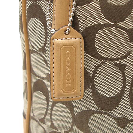 Coach(��ġ) �ñ׳�ó �ڰ��� �ٰ� ��Ʈ�� �̹���4 - ���̺��� �߰���ǰ