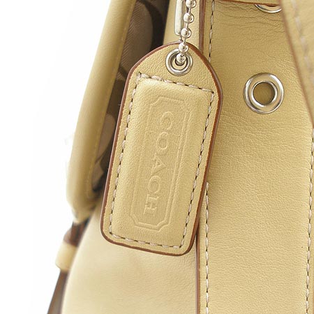 Coach(��ġ) ��Ʈ��� ���� ũ�ν��� �̹���4 - ���̺��� �߰���ǰ
