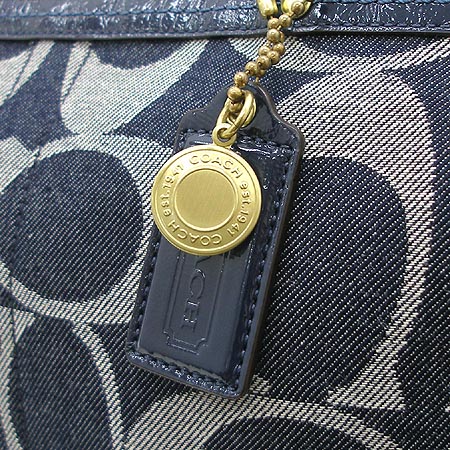 Coach(��ġ) �ñ׳��� ���� ��Ƽġ ����� �̹���4 - ���̺��� �߰���ǰ
