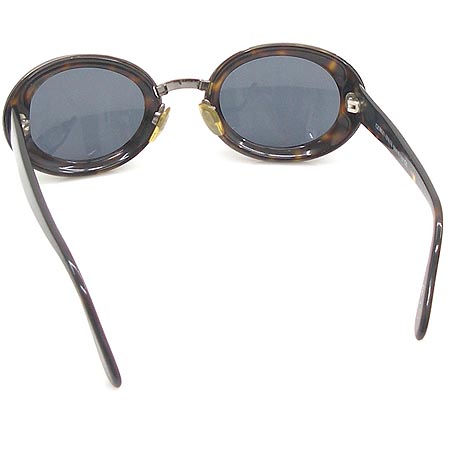Armani(�Ƹ�����) ���۶� �̹���3 - ���̺��� �߰���ǰ