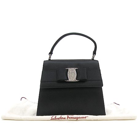 Ferragamo(��󰡸�) 21 5677  �ٶ� ť�� ��� ��ũ �к긯 ��Ʈ�� �̹���2 - ���̺��� �߰���ǰ