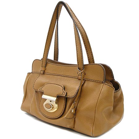Tod's(����) �� ���� ���� ��Ƽġ ����� �̹���3 - ���̺��� �߰���ǰ