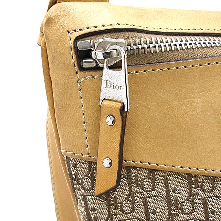 Dior(ũ����î���) �ΰ� ���� ��Ƽġ �к긯 ũ�ν��� �̹���4 - ���̺��� �߰���ǰ