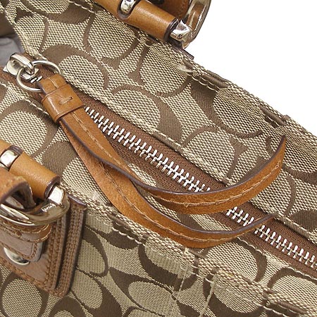 Coach(��ġ) �ñ׳��� ���� ����� �̹���4 - ���̺��� �߰���ǰ