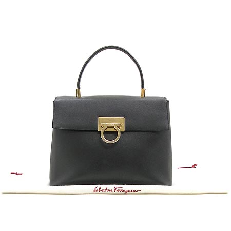 Ferragamo(��󰡸�) 21 0290 ���� ��ġ�� ��Ʈ�� �̹���2 - ���̺��� �߰���ǰ