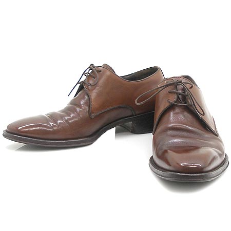Zegna()    