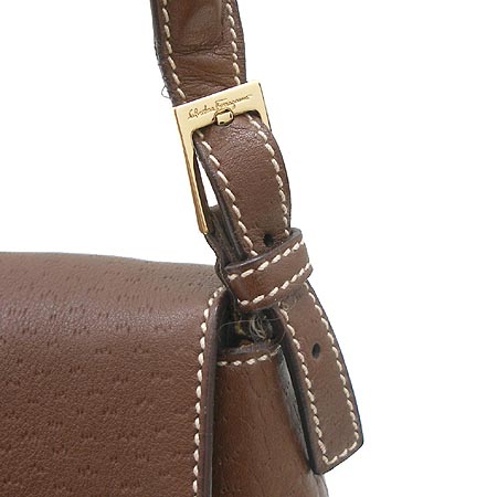 Ferragamo(��󰡸�) 21-4368 ���� ��ġ�� ����� [��������] �̹���3 - ���̺��� �߰���ǰ