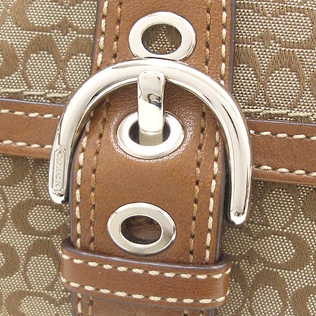Coach(��ġ) �ñ׳�ó �ڰ��� ��Ʈ ��� �Ŀ�ġ �̹���3 - ���̺��� �߰���ǰ