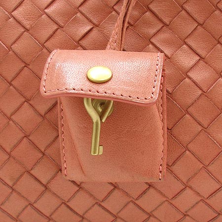 BOTTEGAVENETA(���װ�����Ÿ) 173398 ������ ��Ʈ�� �̹���4 - ���̺��� �߰���ǰ