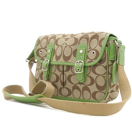 Coach(��ġ) �� ���� �ñ׳�ó �ڰ��� ũ�ν��� �̹���2 - ���̺��� �߰���ǰ