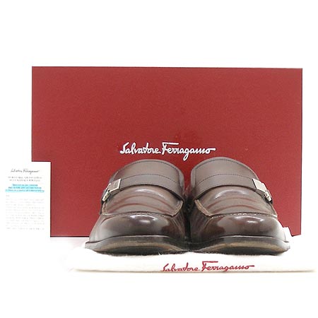 Ferragamo(󰡸) PREGIATO  Ŭ   ̹2 - ̺ ߰ǰ