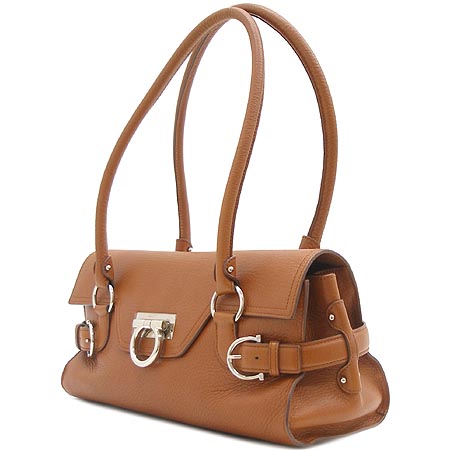 Ferragamo(��󰡸�) 21 4862 ���� ��ġ�� ����� �̹���2 - ���̺��� �߰���ǰ