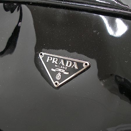 Prada(�����)  ���� ���̴�Ʈ �ﰢ �ΰ� ��� ��Ʈ�� �̹���5 - ���̺��� �߰���ǰ