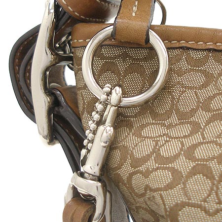 Coach(��ġ) �ñ׳��� �ΰ� ����� �̹���3 - ���̺��� �߰���ǰ