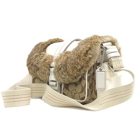 Coach(��ġ) �䳢�� �ñ׳��� ������ ��� �� ũ�ν��� �̹���3 - ���̺��� �߰���ǰ
