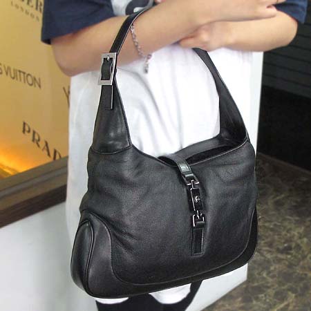Gucci(����) 00963 ���� �䳢�� ȣ�� ����� + ���� �Ŀ�ġ �̹���5 - ���̺��� �߰���ǰ
