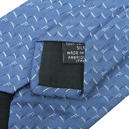 Fendi(���) 100 % ��ũ ��Ÿ�� �̹���4 - ���̺��� �߰���ǰ