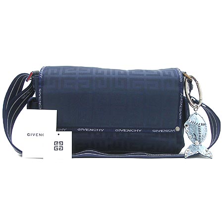 GIVENCHY(�����) ��Ƽ���� ũ�ν��� �̹���2 - ���̺��� �߰���ǰ