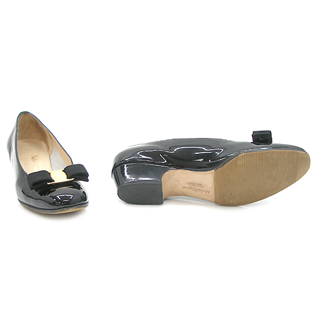 Ferragamo(��󰡸�) LILLAZ ���� �ٶ���� ������ ������ ���� �̹���3 - ���̺��� �߰���ǰ