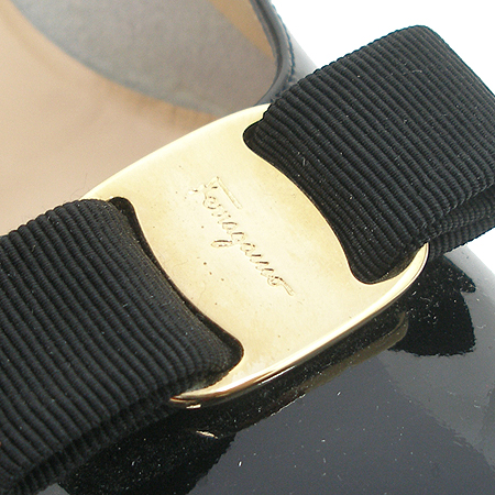 Ferragamo(��󰡸�) LILLAZ ���� �ٶ���� ������ ������ ���� �̹���5 - ���̺��� �߰���ǰ