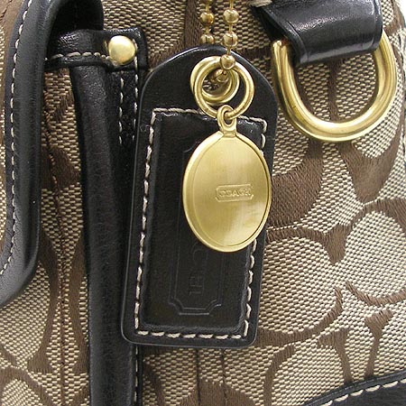 Coach(��ġ) �ñ׳��� 2���� ������Ƽġ �к긯 ����� �̹���4 - ���̺��� �߰���ǰ