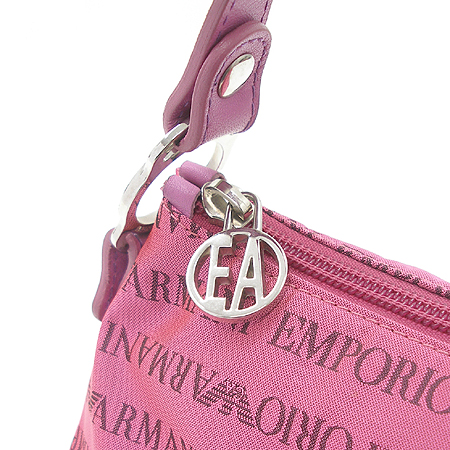 Armani(�Ƹ�����) �ΰ� ����� �̹���4 - ���̺��� �߰���ǰ