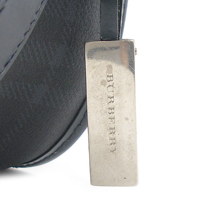 Burberry(������) üũ ũ�ν��� �̹���4 - ���̺��� �߰���ǰ