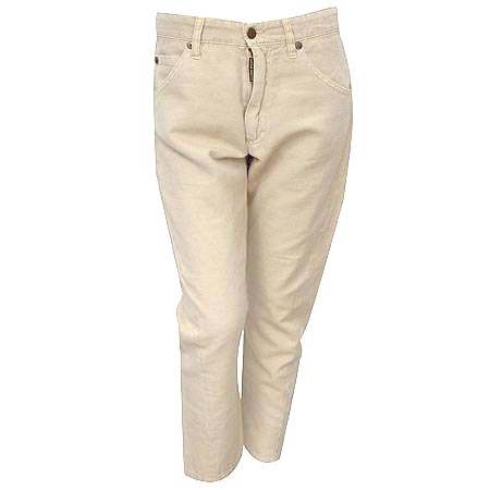 �������2  ����