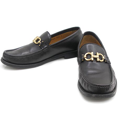 Ferragamo(󰡸) GEAR   ġ 