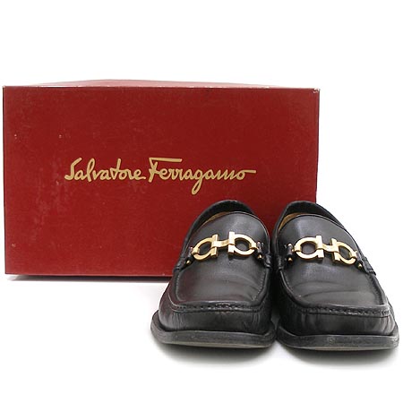 Ferragamo(󰡸) GEAR   ġ  ̹2 - ̺ ߰ǰ