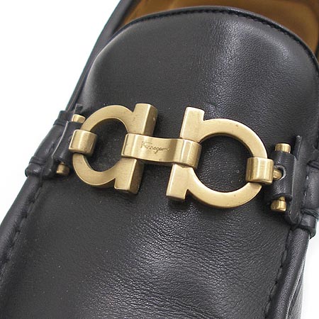 Ferragamo(󰡸) GEAR   ġ  ̹5 - ̺ ߰ǰ